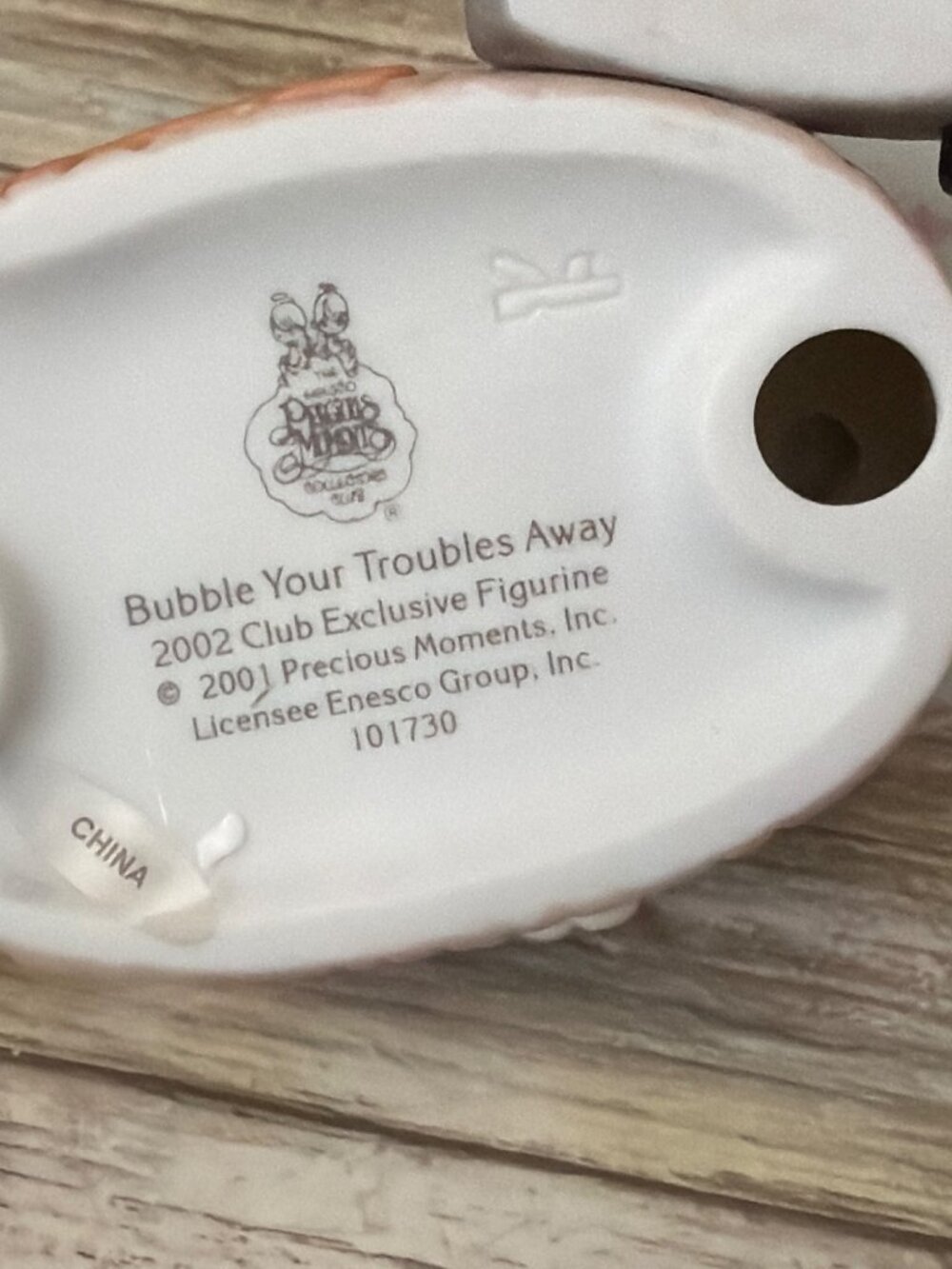 2002 Precious Moments Club Exclusive "Bubble Your Troubles Away" 101730 -No Box - Picture 13 of 14